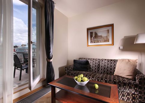 Main hotel elysee apartment living room 2012 800px